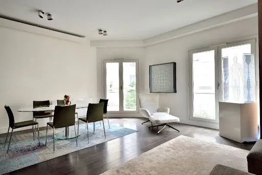 Appartement 8 pièces 200 m²