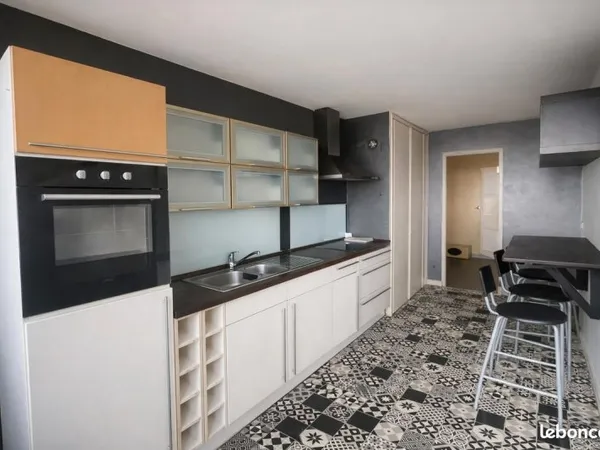 Grand T2 66 m² lumineux - Résidence sécurisée St Exupéry - Roubaix