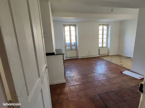 Opportunité Rare : Appartement en Plateau à Aménager