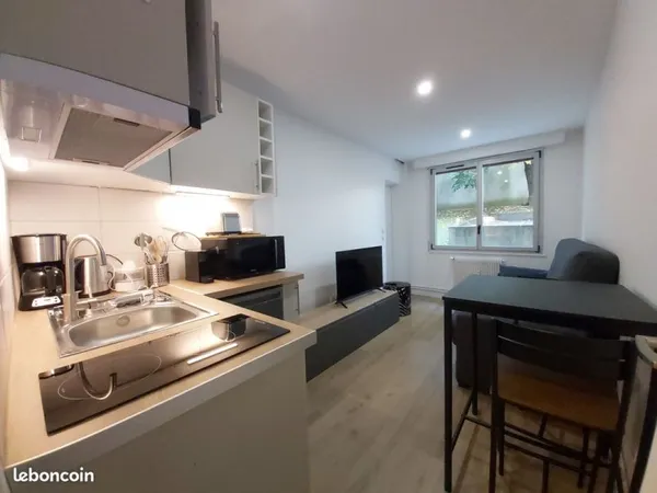 Studio 1 pièce 15 m²