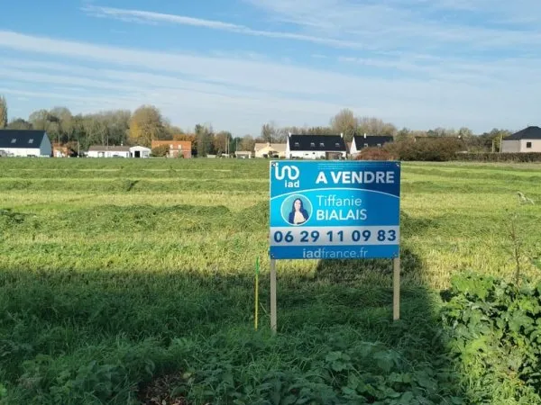 Terrain 2154 m²