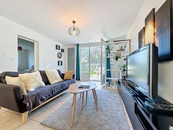 Appartement T4 en rez-de-jardin - 85 m² - Chaponost (69630)