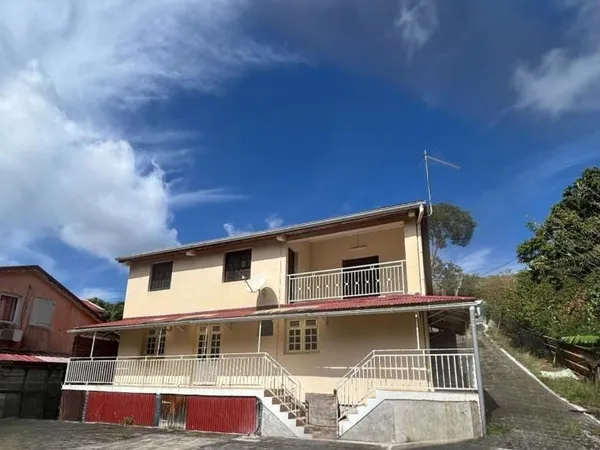Immeuble 156 m²