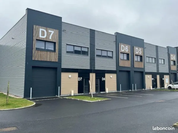 ENTREPOT - LOGISTIQUE 8570 m² LESQUIN
