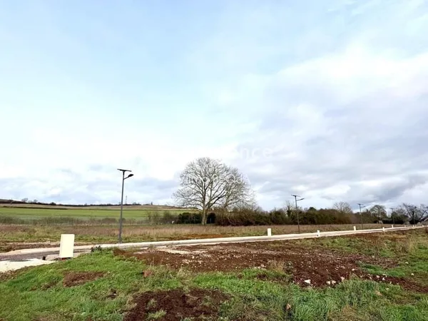 Terrain constructible 960 m²