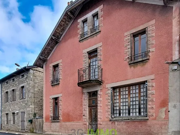 Maison de village à rénover | Potentiel et charme | Tiranges