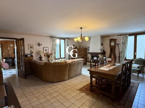 Maison 5 pièces 141 m²