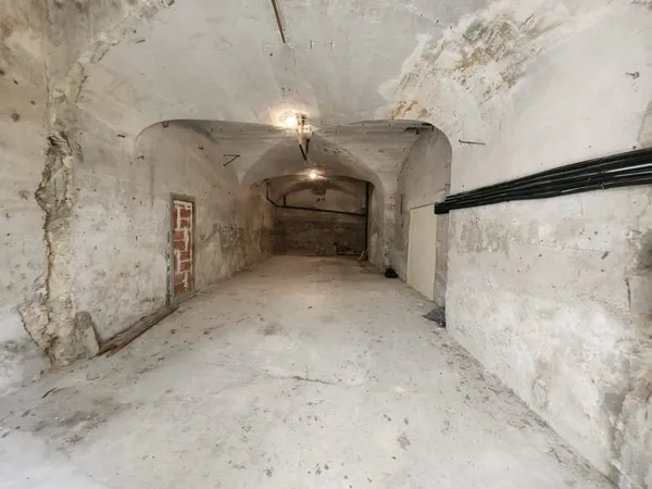 Un Grand Garage au coeur d'UZES