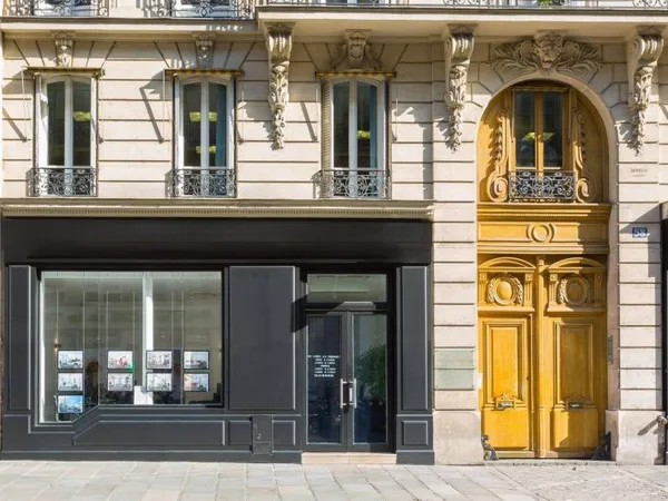 Bureau 231 m²