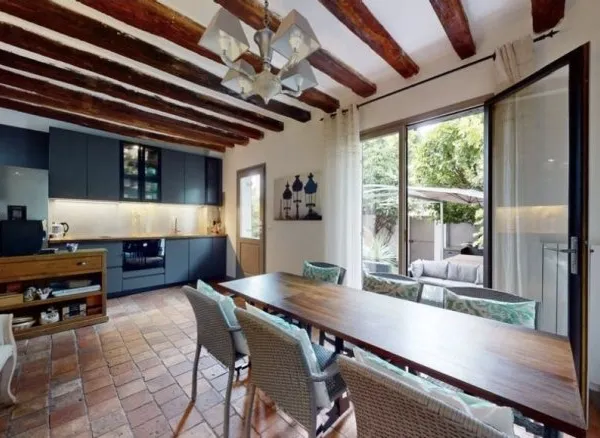 Vends maison prête pour colocation/para hôtellerie/chambres d'hôtes