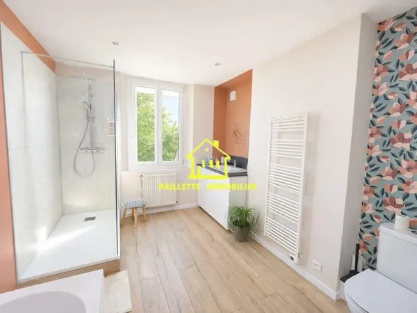 Maison 6 pièces 145 m²