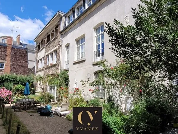 PARTICULIER ou INVESTISSEUR 7 chambres et 3 studios, sur un