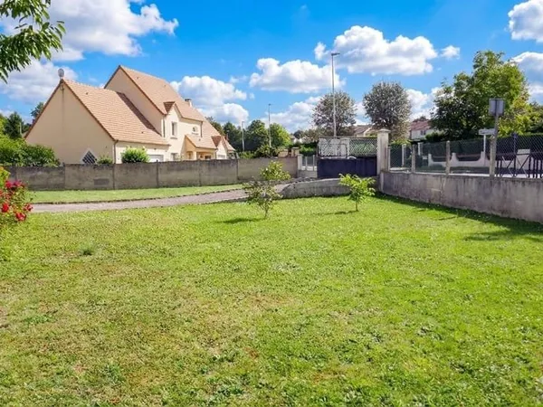 Terrain constructible 567 m²