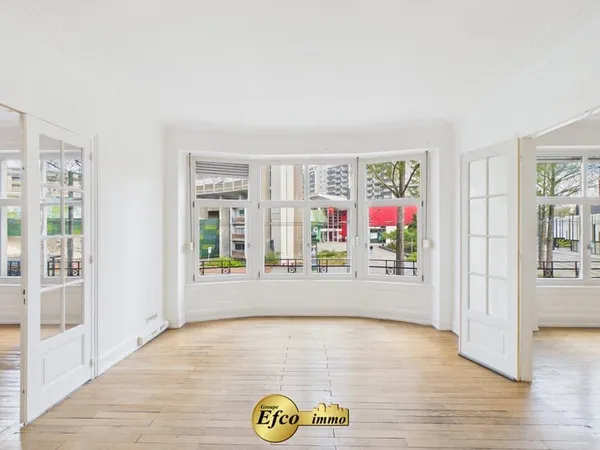 Magnifique appartement T5 type Haussmannien 125m2 Centre hi