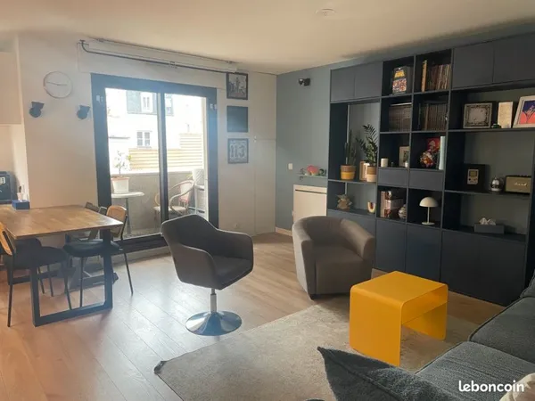Appartement 3 pièces 2 balcons à Montmartre