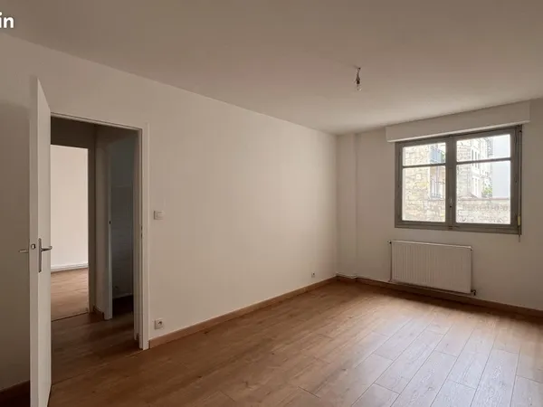 T2 non meublé secteur Gambetta avec parking