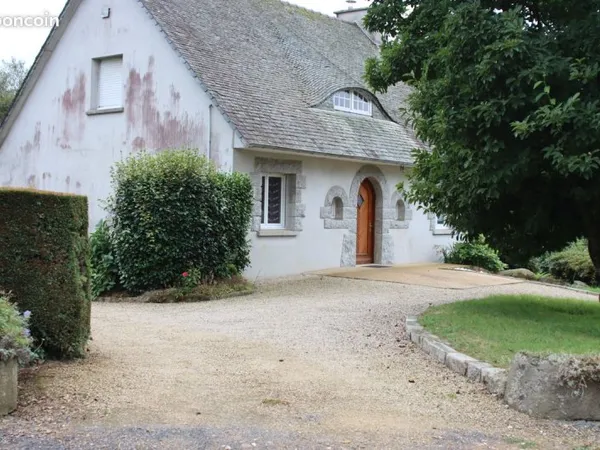 Maison individuelle HORS lotissement, en campagne, aux pieds des Monts d'Arrée