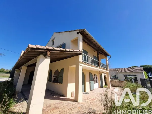 Maison 7 pièces 243 m²