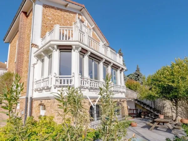 A vendre en exclusivité - Maison Familiale 5 chambres à Sèvres
