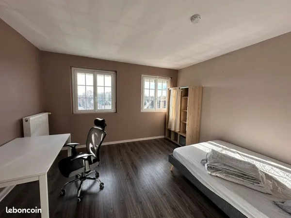 Colocation 4 chambres proche UTT, ISTP, IFS, Yschools