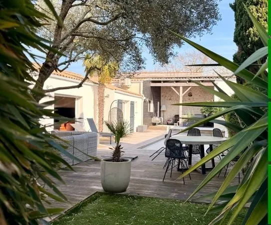 Propriété 5 pièces 160 m²