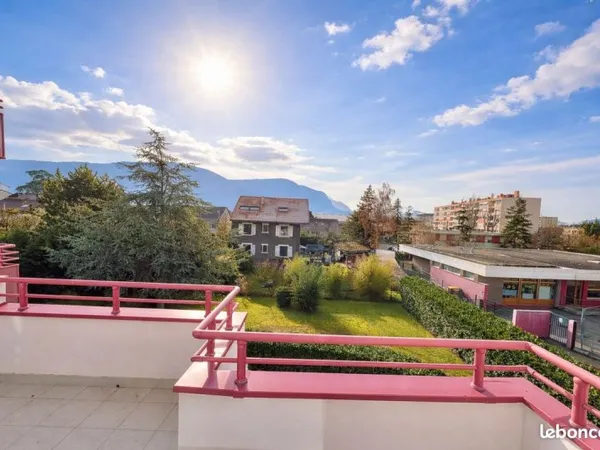 Appartement 3 pièces 84 m²