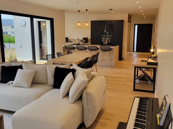 Maison - 6 pièces - 123m2