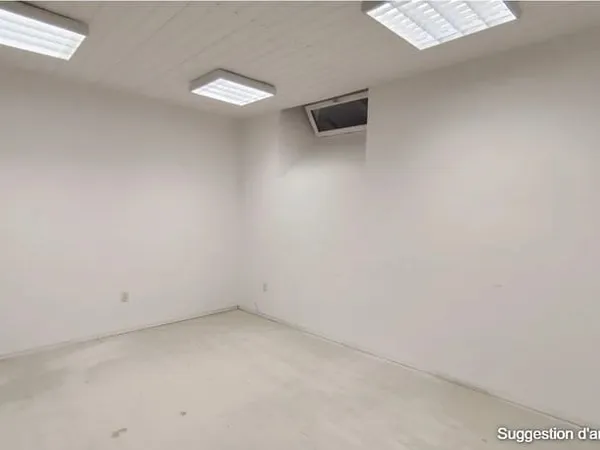 Local professionnel / Bureau - 68 m² - Proche centre-ville - Environnement calme