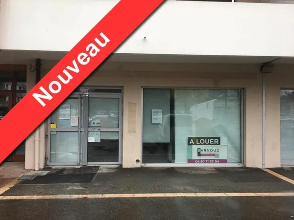 Local commercial 64 m²