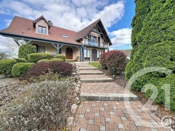 Maison 6 pièces 205 m²
