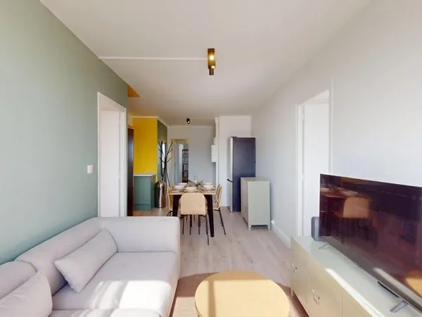 Colocation à Asnières-sur-Seine : Appartement de 9