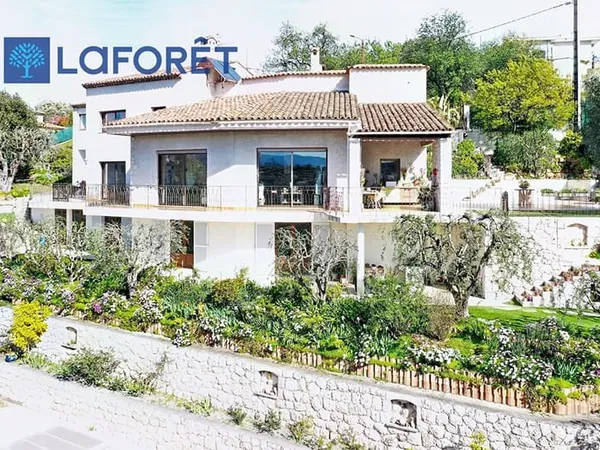 Maison Cagnes Sur Mer 10 pièce(s) 330m2