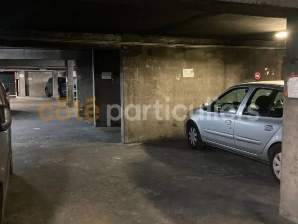 Parking / box Paris 13 m2