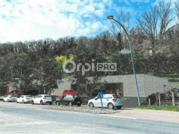Local commercial 990 m²