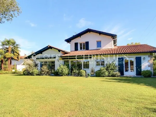 À vendre Ahetze - Maison avec piscine au calme