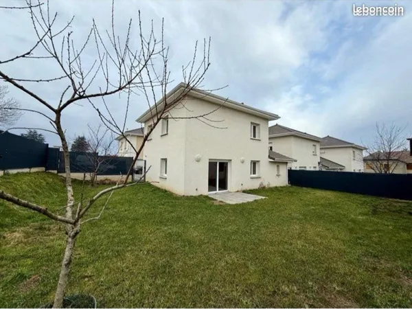 Loue maison mitoyenne