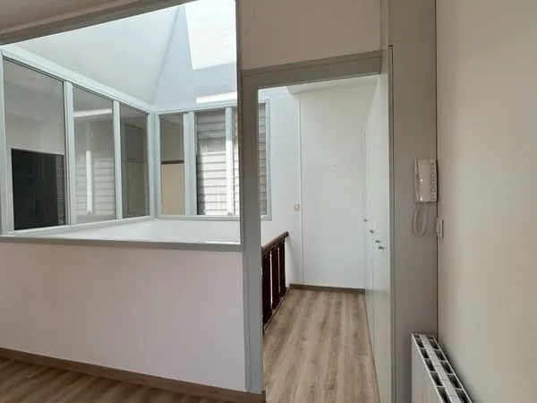 Saintes centre ville, appartement T3 terrasse