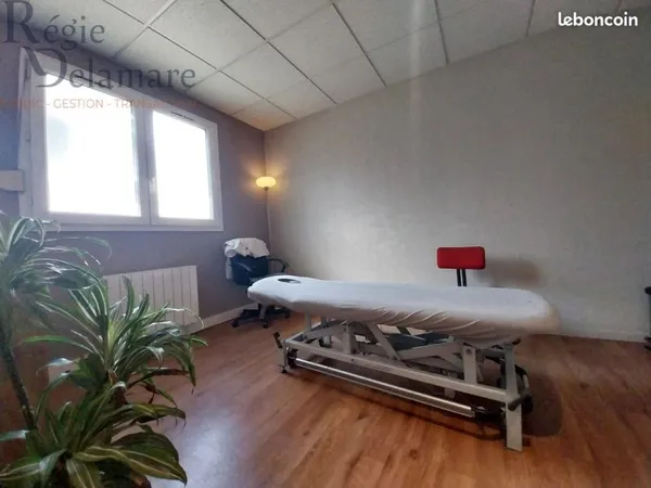 Local 30 m² Bourgoin-Jallieu