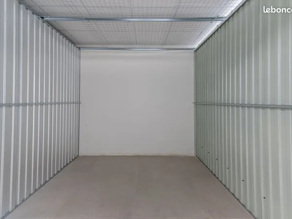 Garage/box 6 m² Osny