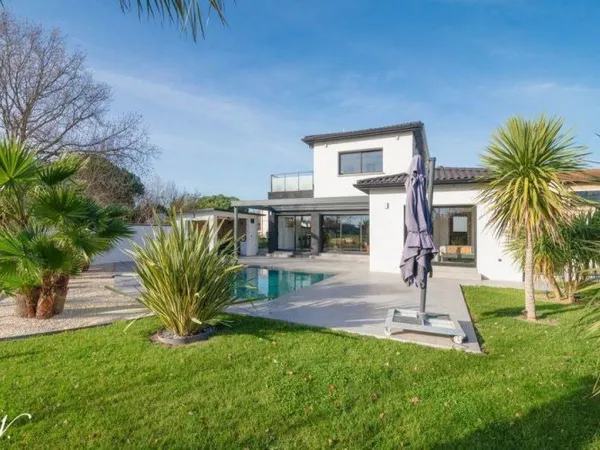 Contemporaine de 5 pièces principales