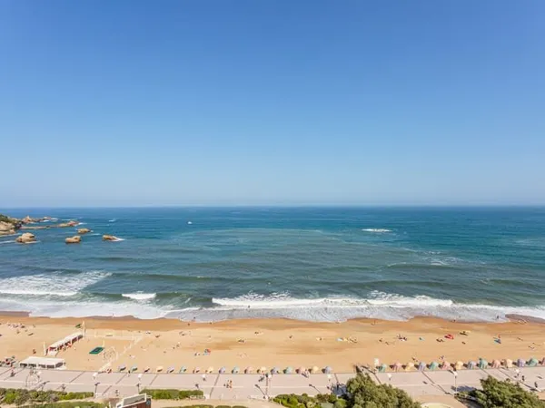 Biarritz Grande Plage T1 Bis Rénové avec Vue Mer