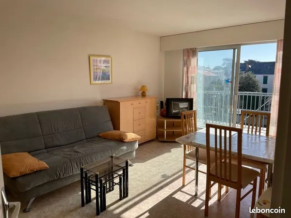 Studio 31 m2/ 50 mètres de la plage