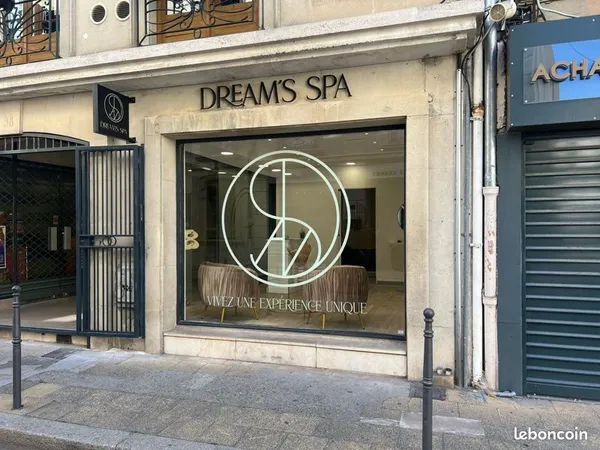 Cession de bail - 10 000 NÉGOCIABLE - Local commercial refait à neuf - Centre Avignon