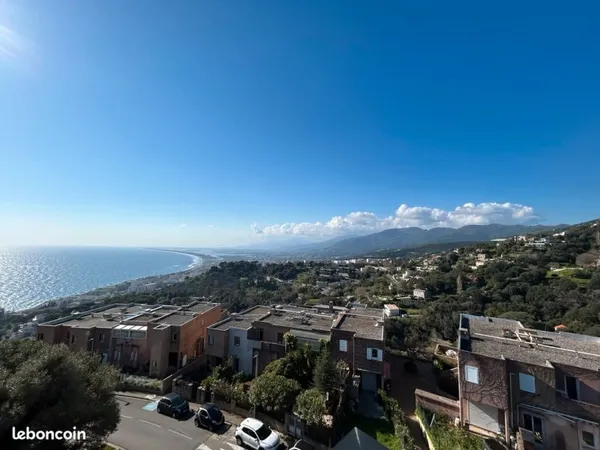 Villa de toit t4 vue mer bastia
