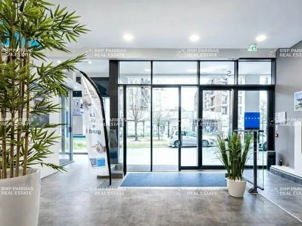 Local d'activité 202 m²