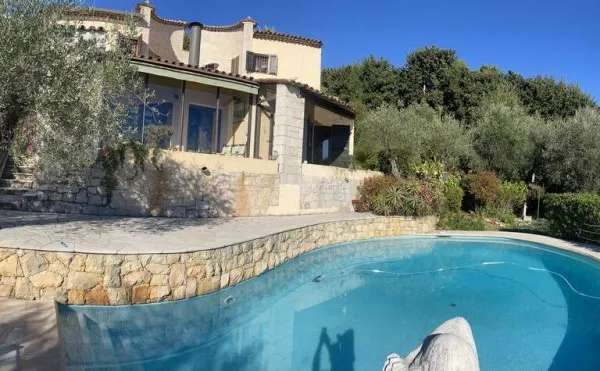 Maison 6 pièces 197 m²
