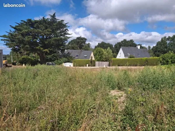 Terrain constructible 700m2 limite Bennodet Fouesnant