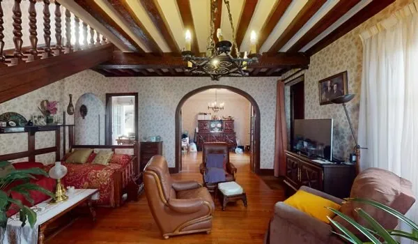 Maison 13 pièces 220 m²