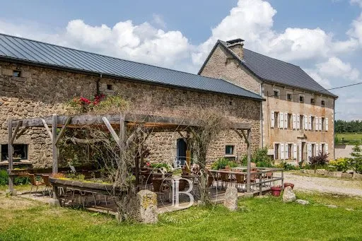 Propriété 15 pièces 200 m²