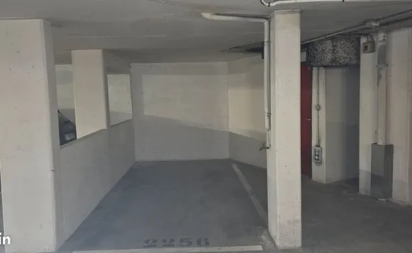 Place de parking en sous sol